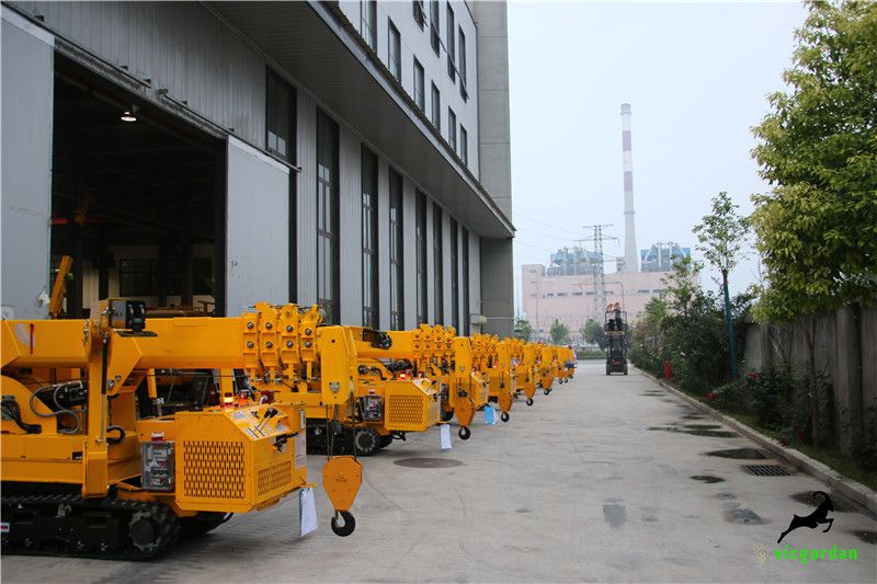 On May 25th, 2019 It’s big day for us, through our efforts 10 units 3 ton spider crane VSC295 is going to Southeast Asia. Welcome to order