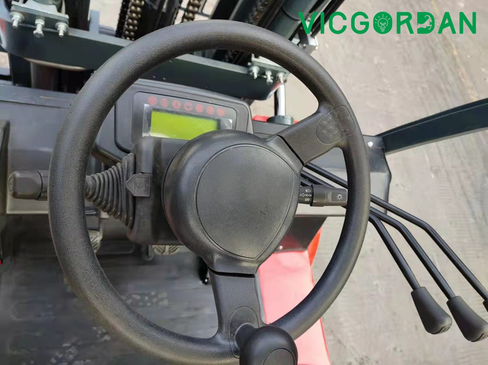 Vicgordan 5 ton forklift with high class engine and mast is going to Chile