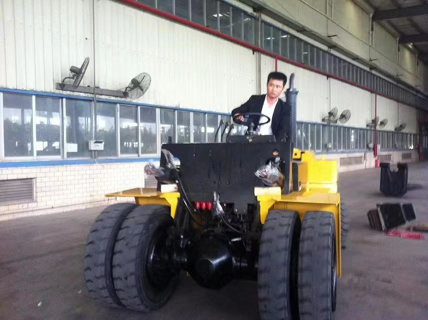 vicgordanforklift 5 ton diesel forklift are going to customer from Africa