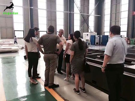Customer engineers come to China factory for training