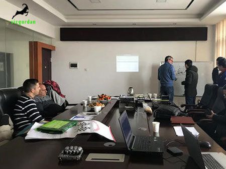 Customer engineers come to China factory for training