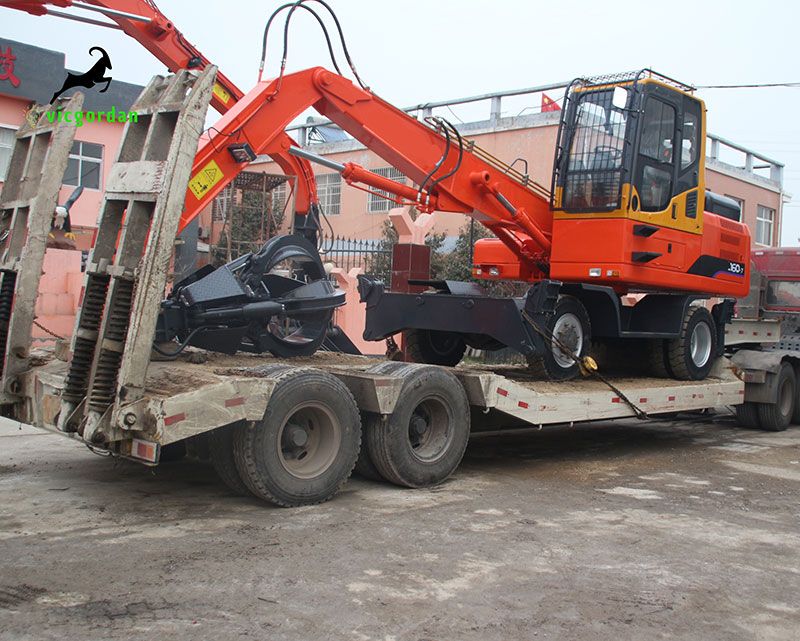 16 Ton Material Handler