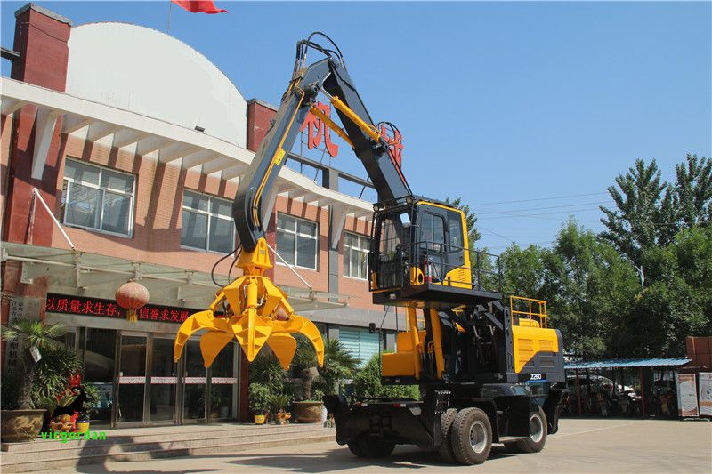 26 ton Material handler