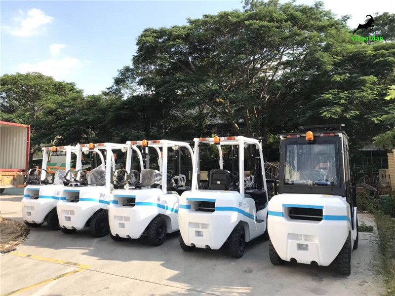 Our Vicgordan TCM 3 ton type forklift is going to Africa.