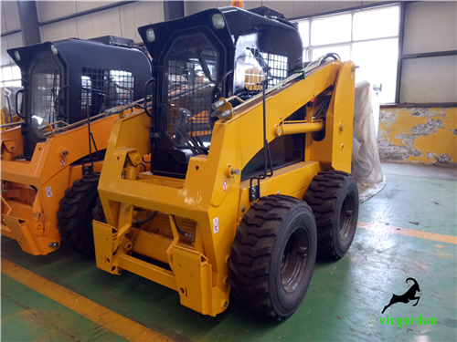 wheel Skid steer loaders 1500 kg capacity