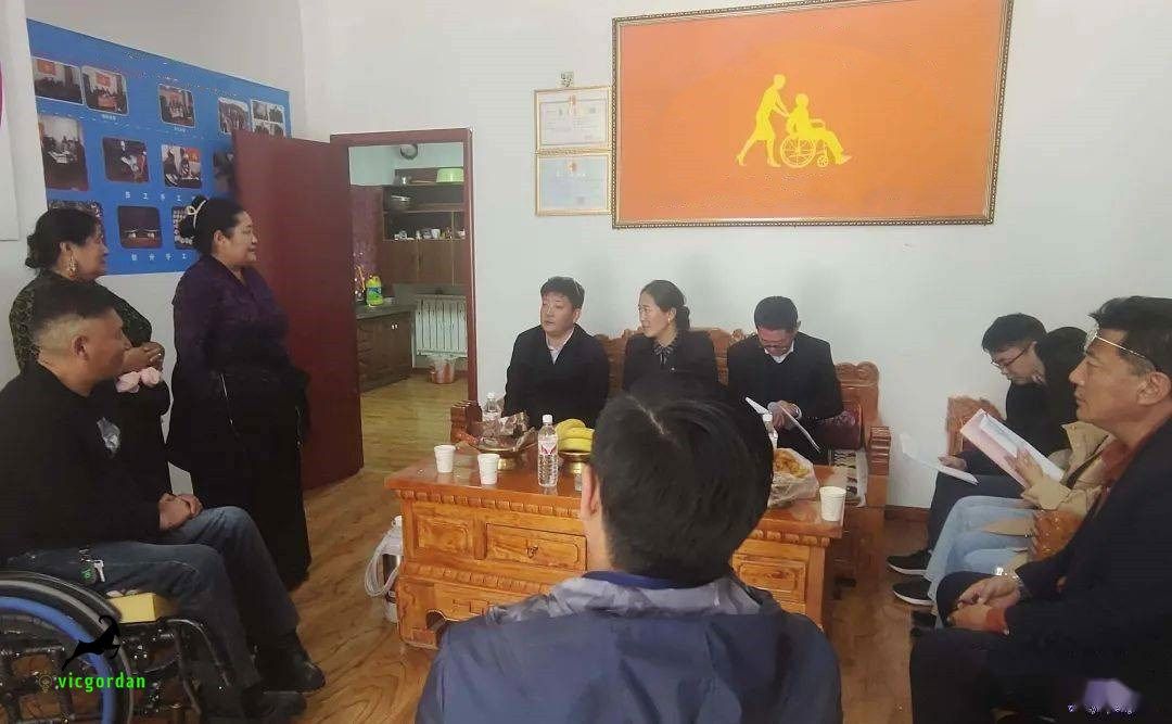 Vicgordan leader gives care to the people with disabilities