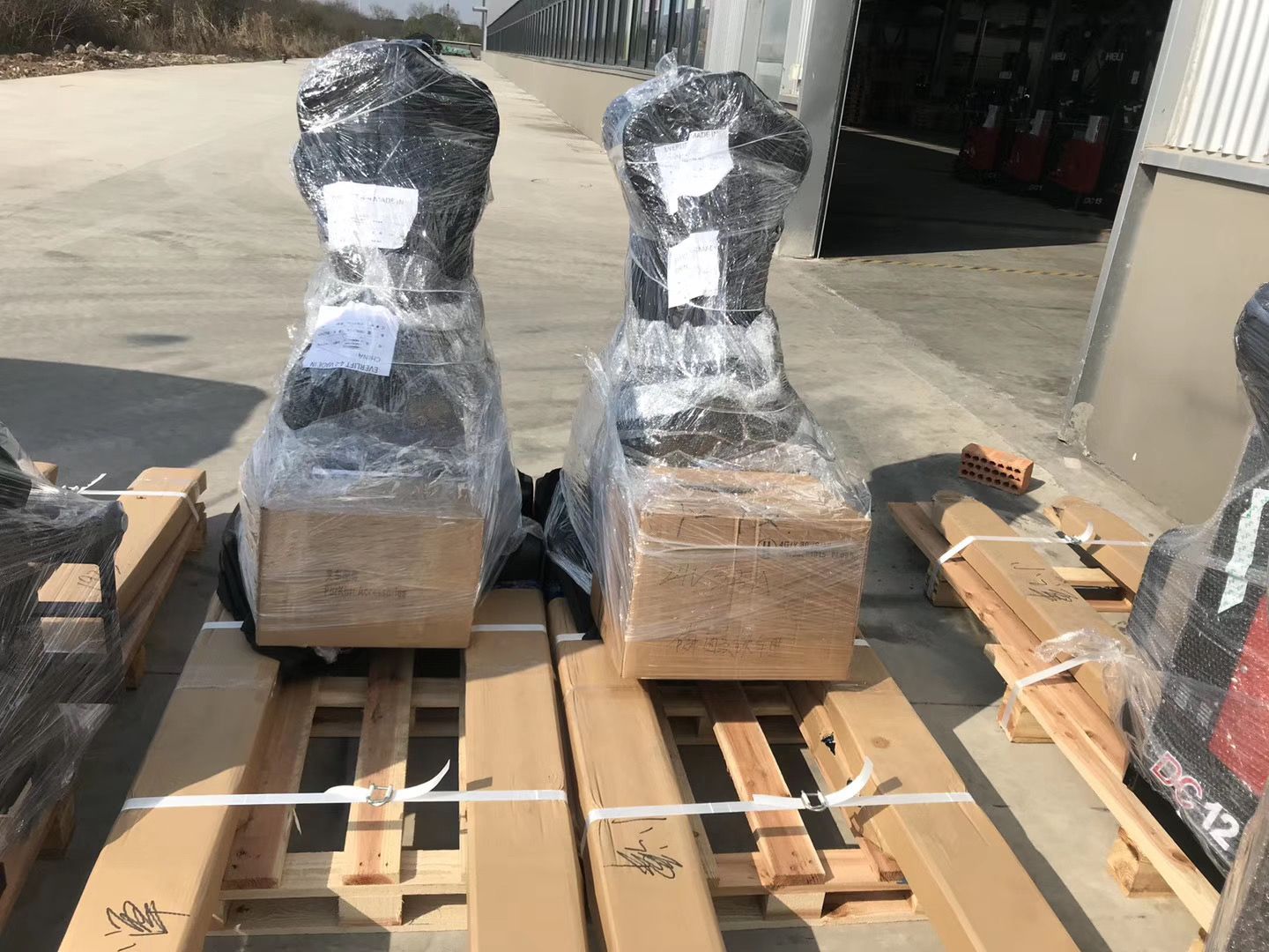 4 units VG-EPT20W ELECTRIC PALLET TRUCK (EPT*W) (WALKIE TYPE) ship to USA