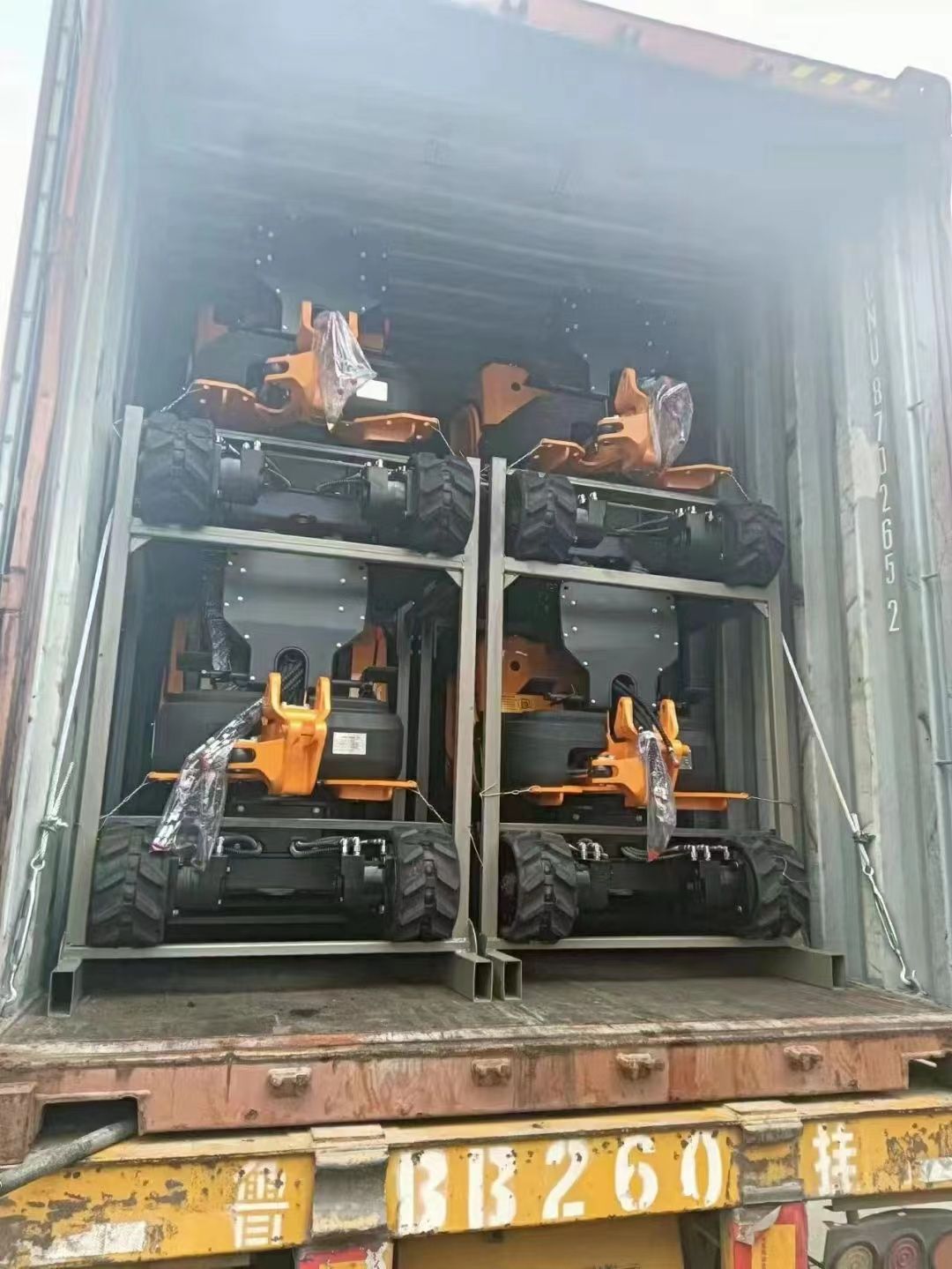 VicGorDan 12 units 1.2 ton mini excavator are going to Euro